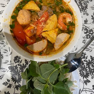 N2 - Vietnamese Crab Noodle Soup - Bún Riêu